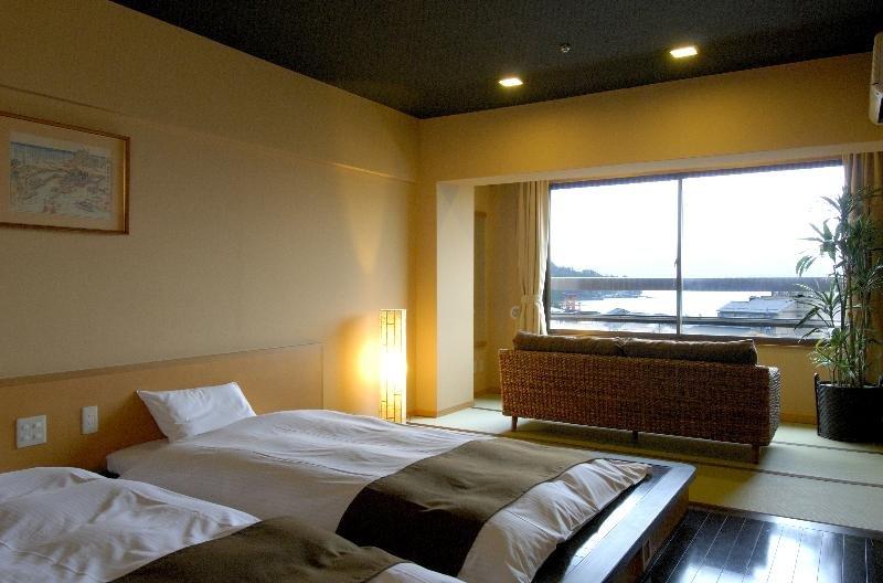 Livemax Resort Aki Miyajima Hatsukaichi Exterior photo
